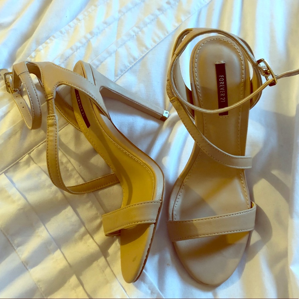 Strappy Nude F21 Heels! NWOT!